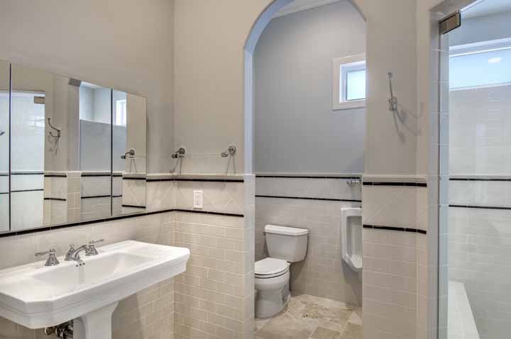 Guest Bathroom, Custom Homes, Kingon Homes