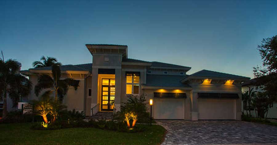 Harborage-Dr-Fort-Myers-Front-sunset